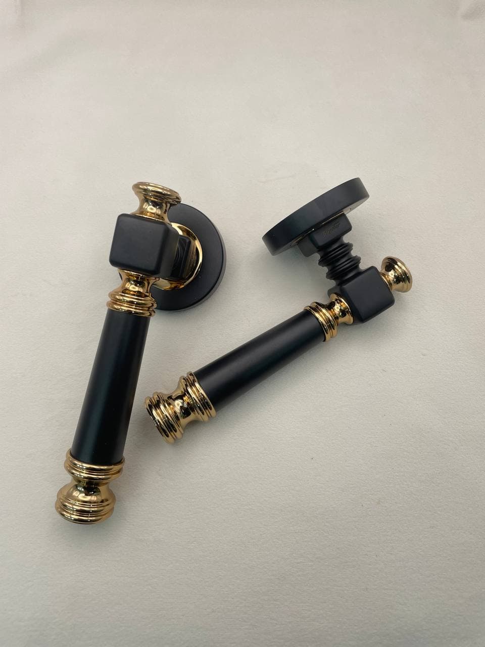 DRAGON QARA QIZILI