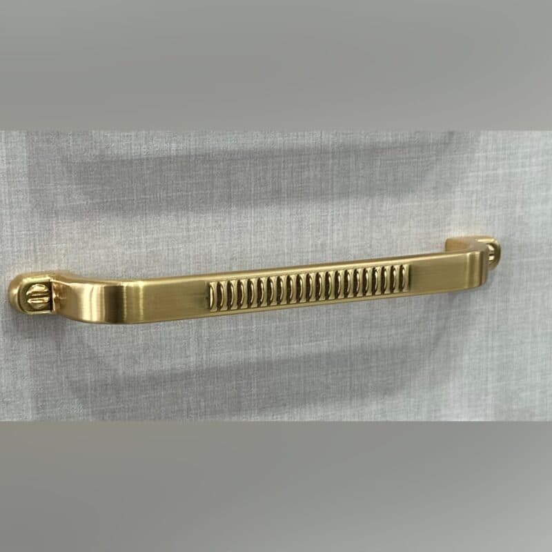 548- MAT QIZILI