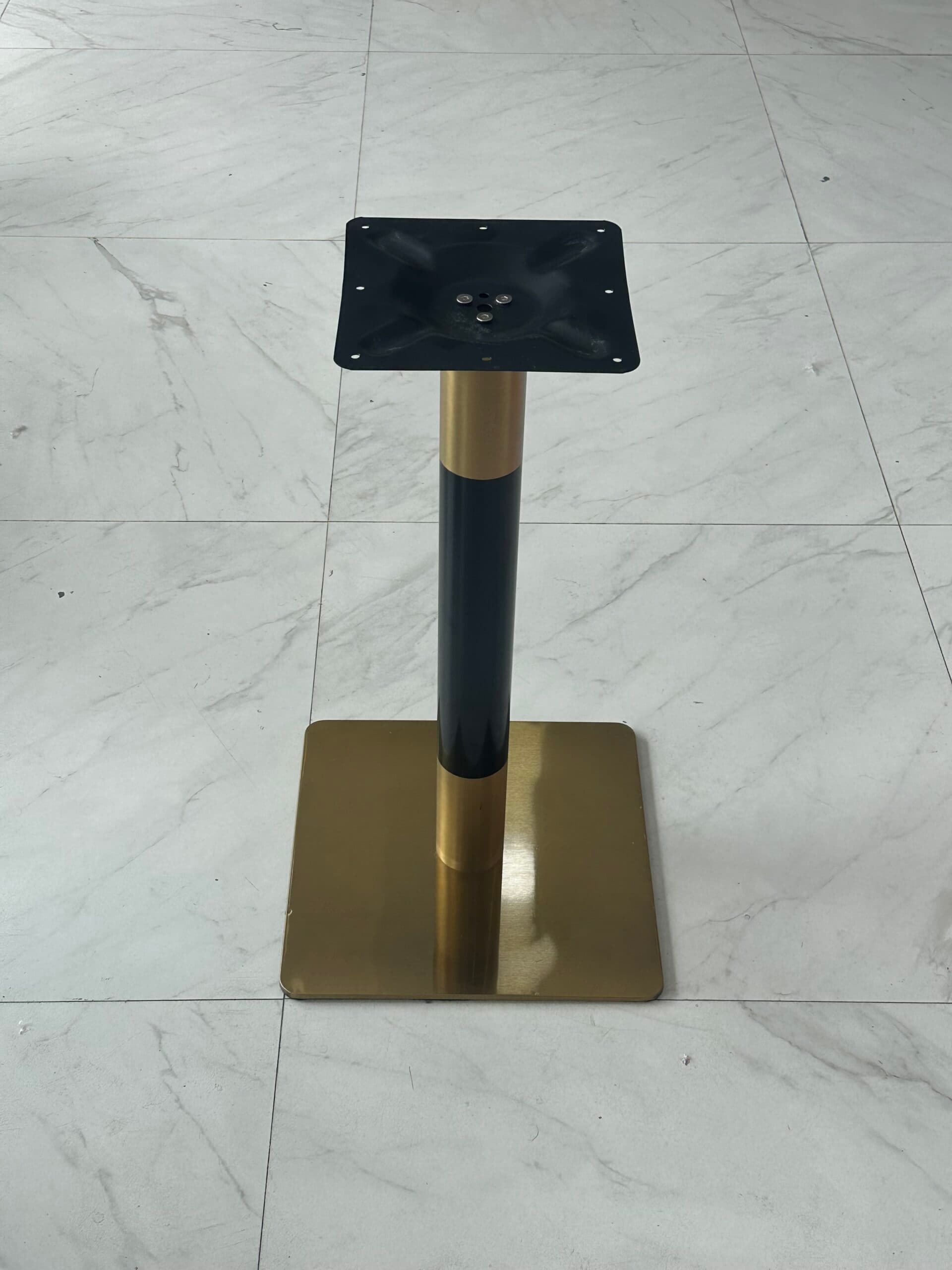 A16- QIZILI QARA(71 CM)
